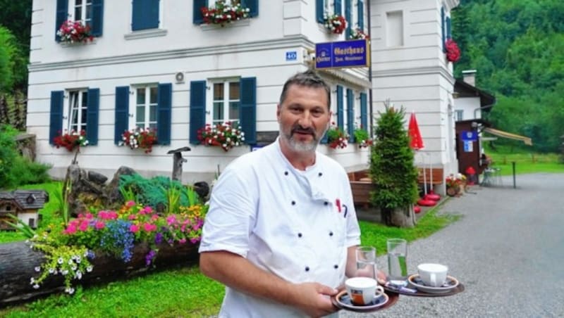 Gastronom Hubert Grassauer hofft auch auf baldige Öffnung des „Besuchermagneten“. (Bild: Sepp Pail)