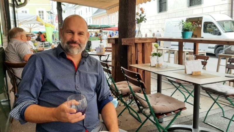 Gerti Höferer betreibt in Klagenfurt die In-Bar „Teatro“. (Bild: Tragner Christian)