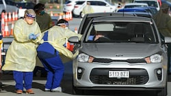 Der australische Bundesstaat South Australia ist im Corona-Lockdown, der Andrang bei den Teststationen ist groß. (Bild: AFP)