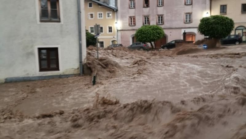 Im Katastrophenfall sollen Einwohner künftig schneller benachrichtigt werden können. (Bild: APA/FF Hallein)