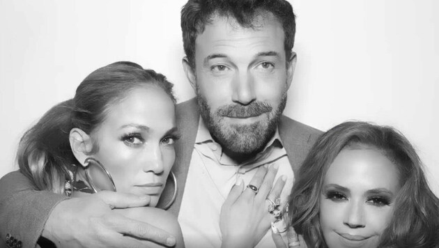 Jennifer Lopez und Ben Affleck feiern mit Leah Remini. (Bild: instagram.com/leahremini)