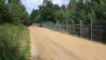 Die geplante Errichtung eines 550 Kilometer langen Zauns an der Grenze zwischen Litauen (links) und Weißrussland ist ins Stocken geraten. (Bild: AFP/Petras Malukas)