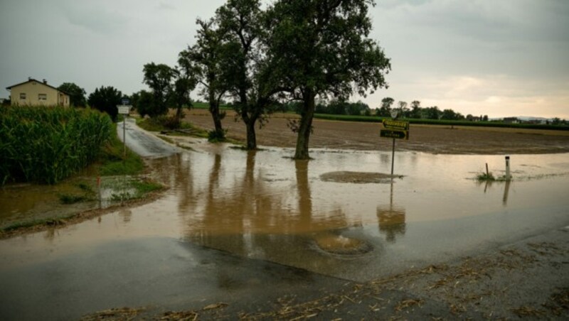 Die Situation in Neuhofen an der Krems in Oberösterreich (Bild: APA/TEAM FOTOKERSCHI.AT)