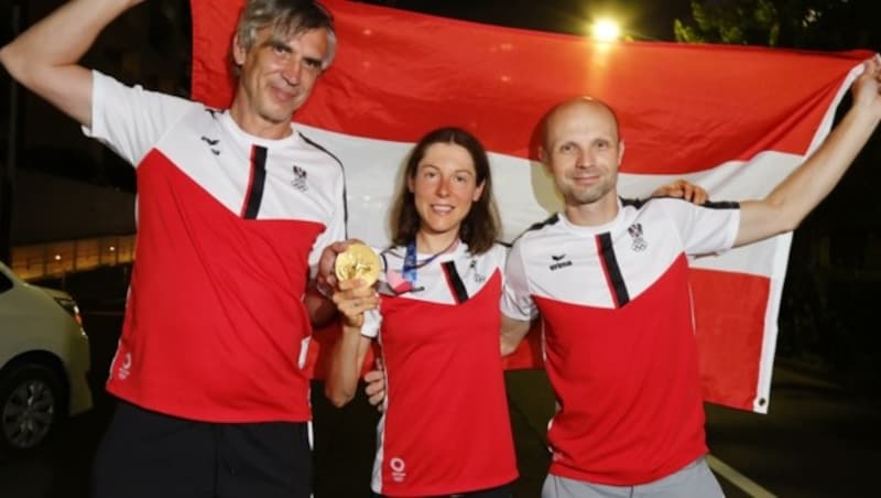 Mit Frauen-Nationaltrainer Klaus Kabasser und ÖRV-Sportdirektor Christoph Pernicek. Foto: Christof Birbaumer (Bild: Christof Birbaumer)