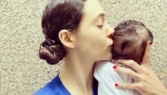 Emmy Rossum mit Baby Sam (Bild: www.instagram.com/emmy)