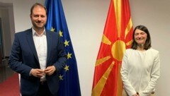 Sagartz und Botschafterin Agneza Rusi Popovska besprachen den Weg Nordmazedoniens in die Europäische Union. (Bild: ÖVP)