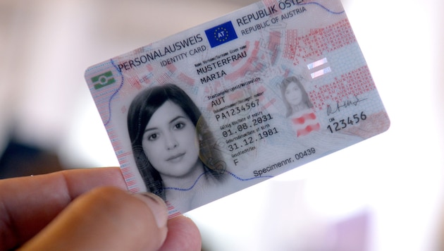 The identity card opens the floodgates - unfortunately also for criminal activities. (Bild: APA/Herbert Pfarrhofer)