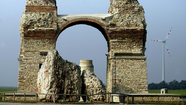 Das Heidentor von Carnuntum (Bild: APA/Harald Schneider)