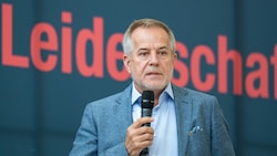 MAN-Investor Siegfried Wolf war bis Vor Kurzem Besitzer einer Gemeindewohnung in Wien. (Bild: FOTOKERSCHI.AT / APA / picturedesk.com)
