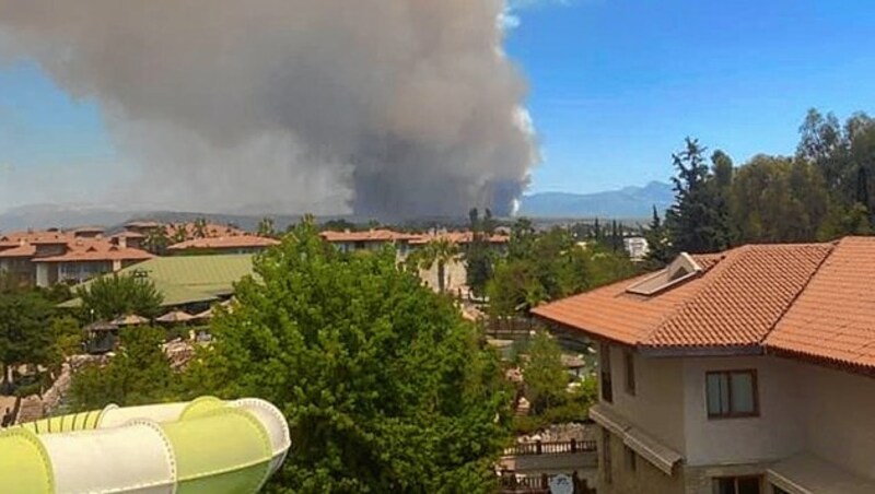 Familie Flandorfer wurde vom Feuer in der Türkei überrascht. (Bild: Sabrina Flandorfer)