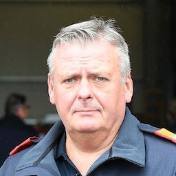 Der niederösterreichische Landesfeuerwehrkommandant Dietmar Fahrafellner verabschiedete die Kameraden in Tulln persönlich. (Bild: P. Huber)