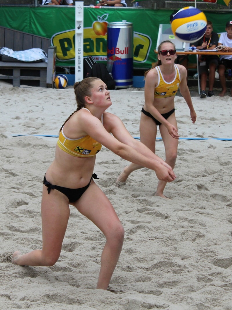 Lina (l.) und Sarah Hinteregger. (Bild: Noah Allouche/Kronenzeitung)