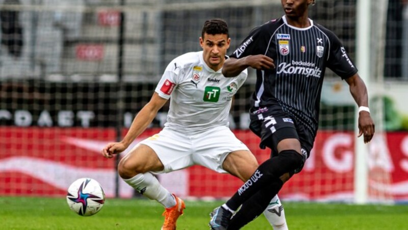 INNSBRUCK,AUSTRIA,08.AUG.21 - SOCCER - ADMIRAL Bundesliga, WSG Tirol vs Linzer ASK. Image shows Raffael Behounek (Wattens) and Mamoudou Karamoko (LASK). Photo: GEPA pictures/ Daniel Schoenherr (Bild: GEPA pictures)