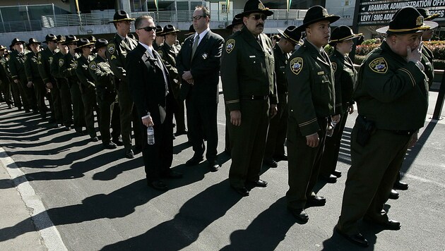 Mitglieder des San Francisco Sheriff‘s Department (Bild: APA/GETTY IMAGES NORTH AMERICA/AFP)