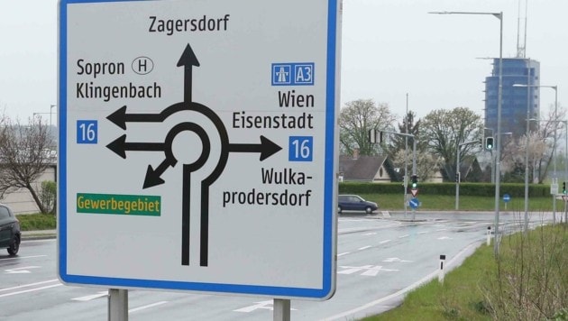 Schon jetzt ist der Kreisverkehr Siegendorf ein wichtiger Knotenpunkt. (Bild: Judt Reinhard)