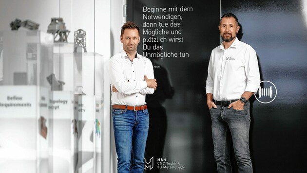 Michael Lorenzer (li. )und Patrick Herzig sind das neue Führungsduo bei M&H. (Bild: M&H/Lueflight)