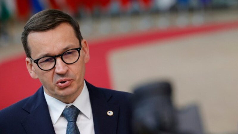 Die Partei von Polens Ministerpräsident Mateusz Morawiecki verlor die Mehrheit im Parlament, gewann aber die Abstimmung über das Mediengesetz. (Bild: AP)