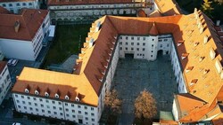 Die Grazer Burg wird komplett renoviert und revitalisiert. (Bild: DronePix)