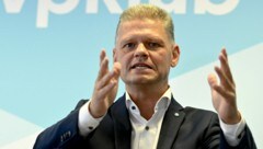 ÖVP-Abgeordneter Andreas Hanger teilte wieder einmal kräftig aus. (Bild: APA/HERBERT NEUBAUER)