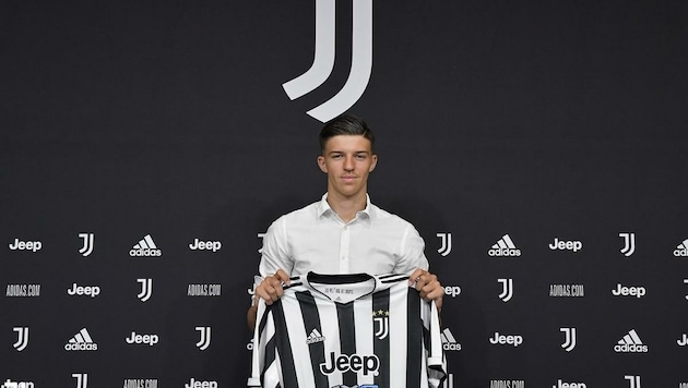 Signierte einen Profivertrag für gleich vier Jahre: Ex-WAC-Juwel Tarik Muharemovic. (Bild: Juventus)