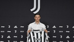 Signierte einen Profivertrag für gleich vier Jahre: Ex-WAC-Juwel Tarik Muharemovic. (Bild: Juventus)