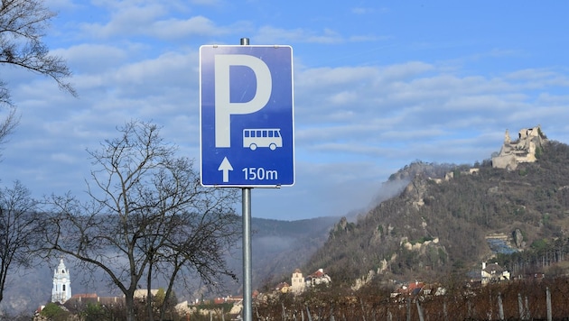 Tarife für Bus- und Autoparkplätzen wurden zuletzt erhöht (Bild: Semrad Gregor)