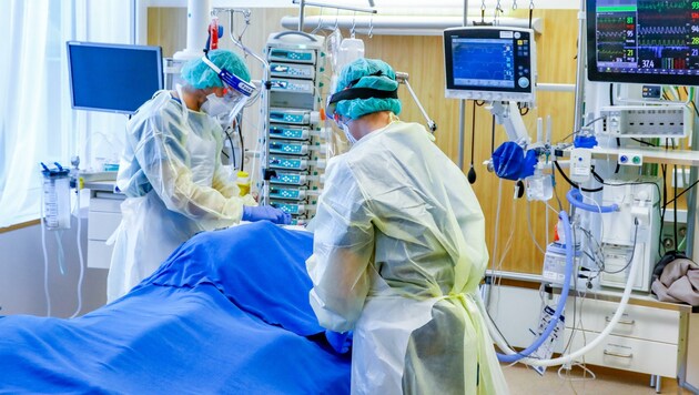 13 Patienten liegen im Spital, vier auf der Intensivstation (Bild: KSK/ Gerhard Schiel)