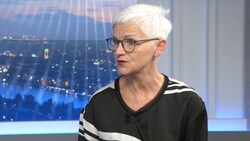 AÖF-Geschäftsführerin Maria Rösslhumer (Bild: krone.tv)