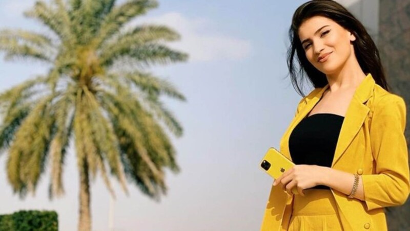 Die afghanische Mode-Ikone Ayeda Shadab hat auf Instagram rund 300.000 Follower. Aus Angst vor den Taliban musste sie sich in die Türkei absetzen. (Bild: instagram.com/ayeda.shadab)