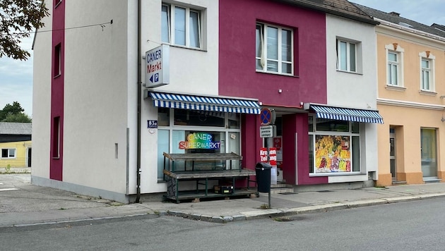 Vor diesem Haus fielen am Samstag in St. Pölten zwei Schüsse. (Bild: Weichhart)