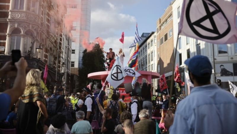 Klimaschutz-Demo in London (Bild: AFP/Tolga Akmen)