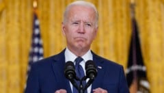 US-Präsident Joe Biden bei seiner emotionalen Ansprache im Weißen Haus nach den Anschlägen in Kabul (Bild: The Associated Press)