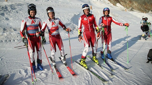 Die ÖSV-Trainingsgruppe „Weltcup RS“: Christian Borgnaes, Patrick Feurstein, Stefan Brennsteiner und Roland Leitinger (v. li.). (Bild: Maurice Shourot)