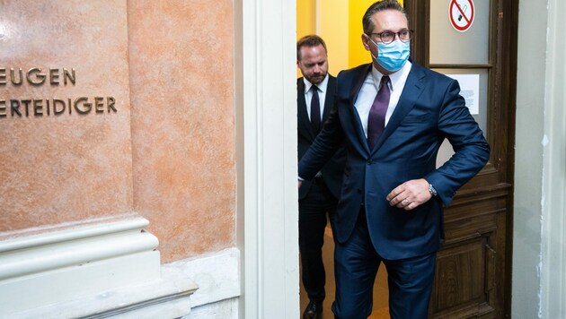 Strache will sich laut Anwalt Johann Pauer (li.) „nur vor Gericht äußern“. (Bild: APA/GEORG HOCHMUTH)