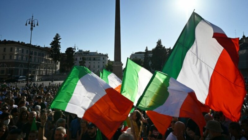 Anfang August gab es in Italien Demonstrationen gegen die Einführung des Grünen Passes. (Bild: AFP)