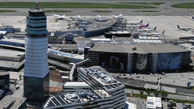 Auch der Flughafen Wien nutzt die passagierarme Zeit, um seine Gebäude zu modernisieren. (Bild: Huber Patrick)