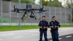 Die Polizei brachte auch eine Drohne zu der groß angelegten Kontrollaktion mit. (Bild: Polizei OÖ)