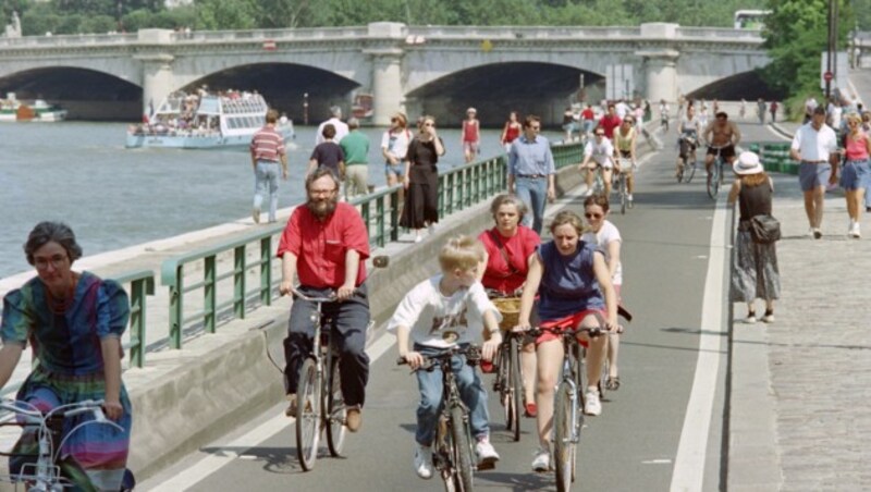 An der Seine haben Radfahrer schon länger Vorrang. (Bild: AFP/Pierre Verdy)