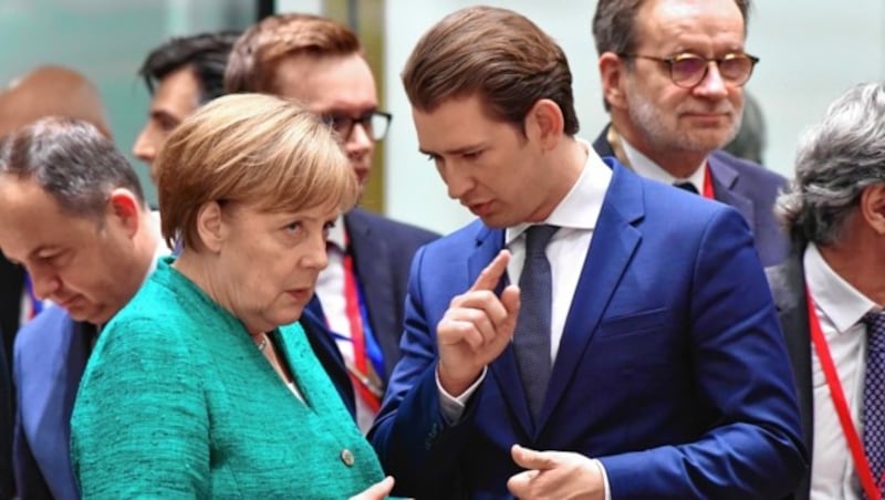Kurz und Merkel: Enge Partner, aber nicht immer einer Meinung (Bild: AP)