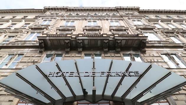 Die historische Fassade des altehrwürdigen Gründerzeithauses Hotel de France am Ring (Bild: Tomschi Peter)