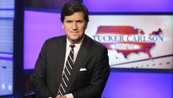 „Dann gibt es Aufstand. Das passiert“, sieht Tucker Carlson eine „Revolte“ auf die US-Regierung zukommen. (Bild: AP/Richard Drew)