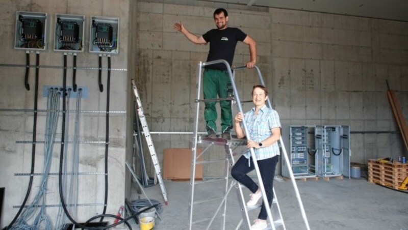 In dieser Halle in Kamp bei Frantschach werden die Green Rock-Salzwasser-Speicher platziert. (Bild: Evelyn HronekKamerawerk)