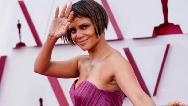 Halle Berry im April 2021 bei der Oscarverleihung (Bild: APA/Getty Images via AFP/GETTY IMAGES/POOL)