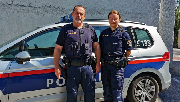 Die mutigen Inspektoren Walter und Bettina aus Mattighofen (Bild: Polizei OÖ)