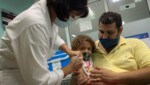 Impfung eines Kindes in Kubas Hauptstadt Havanna (Archivbild) (Bild: AFP)