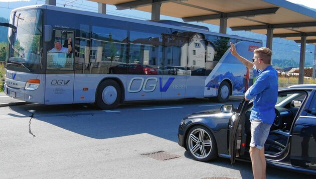 Auf markierten Kursen nimmt der Linienbus zwischen Kötschach und Villach sogar Räder mit. (Bild: zVg. OGV Reisen)