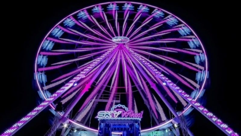 Vor kurzem zog das Riesenrad noch am Wachauer Volksfest in Oberösterreich alle Blicke auf sich. Bald soll es den Nikolaiplatz zieren. (Bild: Wachauer Volksfest)