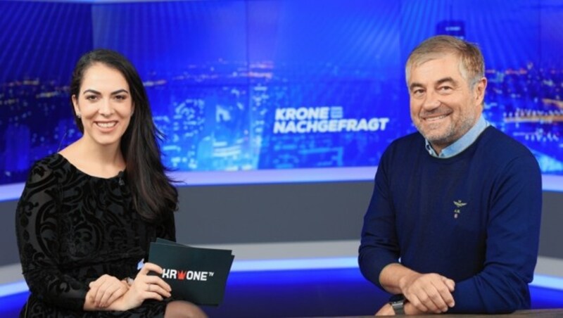 Kinderarzt DDr. Peter Voitl mit Damita Pressl im krone.tv-Studio (Bild: Tomschi Peter)