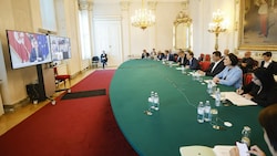 Diesmal wird anstelle von Kurz Schallenberg mit den Landeshauptleuten beraten. (Bild: APA/BKA/Dragan Tatic)