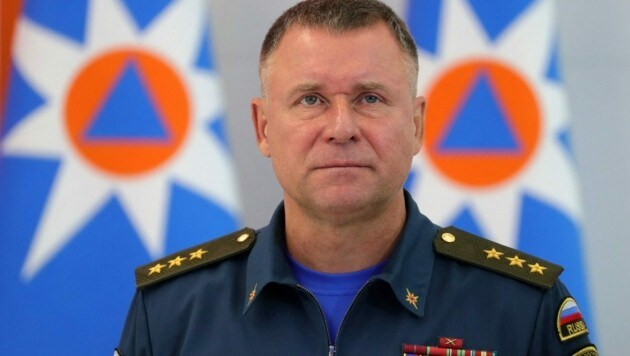 Der russische Zivilschutzminister Jewgeni Sinitschew starb, als er bei einer Übung jemandem das Leben retten wollte. (Bild: AFP)
